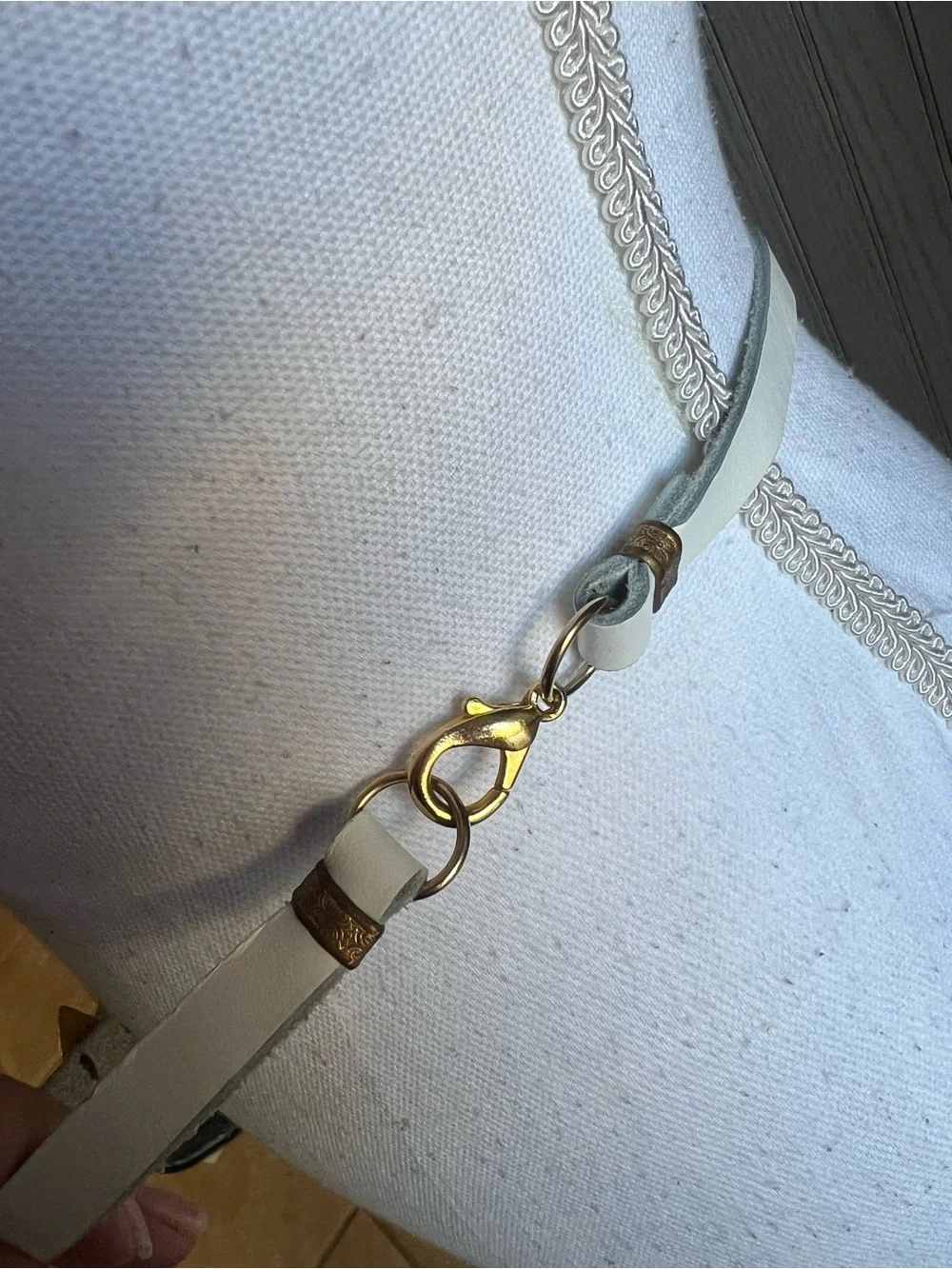 Gold Medallion Detailed Buckle Ivory  Belt